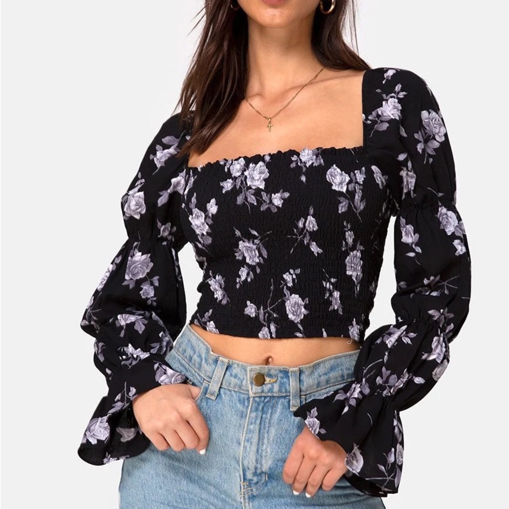 Urban Outfitters UO Motel Velina White Rose Black Puff Sleeve Top Small Women’s